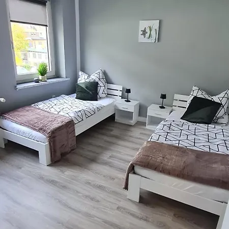 Moderne, Zentral Gelegene 2-zimmer-wohnung Fuer 4 Personen, Ideal Fuer Monteure, Messegaenger Und Touristen Leverkusen