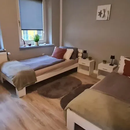 Moderne, Zentral Gelegene 2-zimmer-wohnung Fuer 4 Personen, Ideal Fuer Monteure, Messegaenger Und Touristen 레버쿠젠